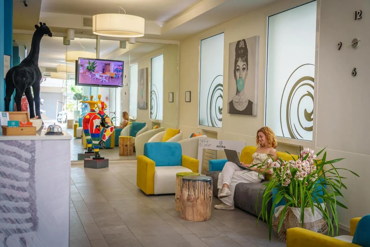 Design Hotel Astra B&B ميسانو ادرياتيكو 3*,  إيطاليا