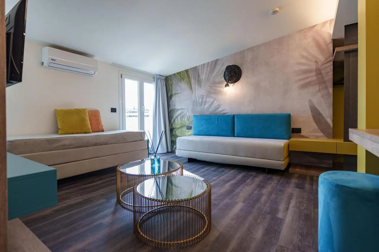 Design Hotel Astra B&B ميسانو ادرياتيكو 3*,  إيطاليا