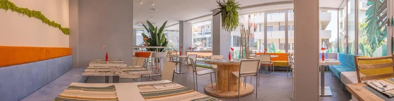 Design Hotel Astra B&B Misano Adriatico 3*,  Italie