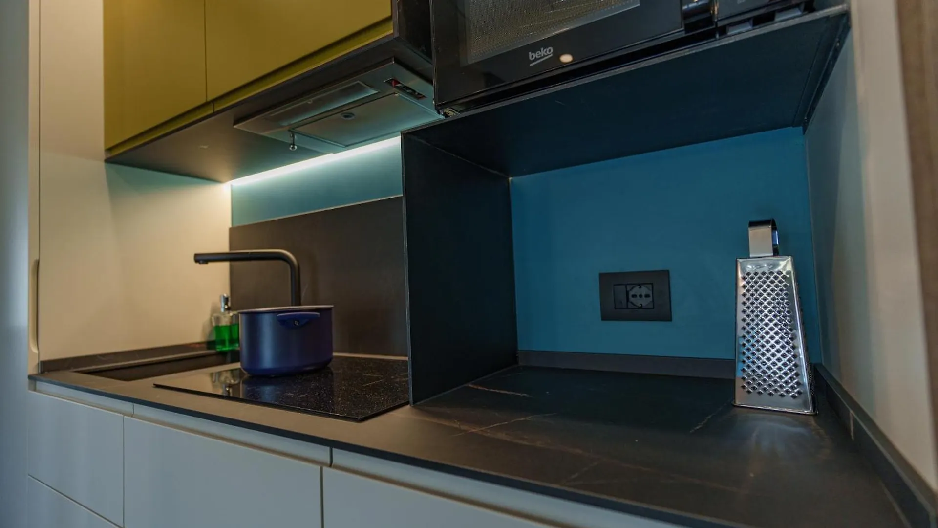 Design Hotel Astra B&B Misano Adriatico 3*,